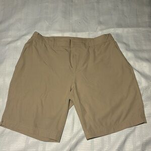 Fair Harbor shorts size 34 unlined in very good condition